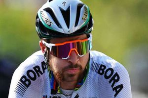 Sensational Sagan storms to third successive World crown