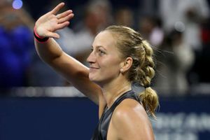 Kvitova powers past Muguruza and into US Open quarters