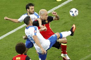 Manchester United target duo to replace Carrick