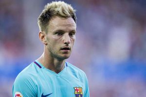 Barcelona midfielder Rakitic ruled out of Croatia's key Turkey qualifier