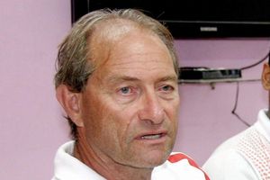 Hockey India sacks chief coach Oltmans