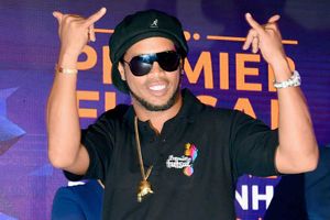 Ronaldinho backs Carlo Ancelotti for AC Milan return