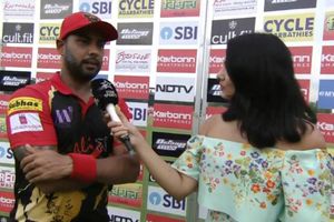 Stuart Binny interviewed by wife Mayanti Langer during KPL match: Twitterati love it