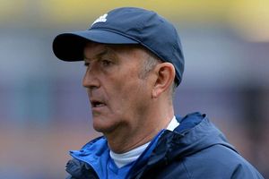 I didn't call Sanchez a cheat, insists Pulis
