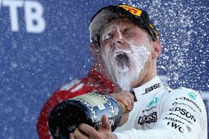 Bottas to stay with Mercedes for 2018