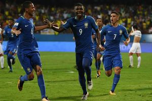 Brazil qualify for the knockout round