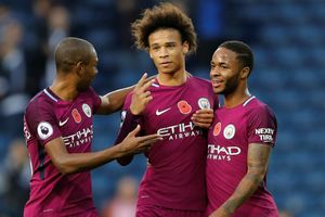 City marches on, victories for United, Arsenal, Chelsea and Liverpool