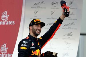Red Bull developing early to avoid slow 2018 start, says Ricciardo