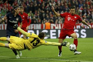 Chelsea want Atletico Madrid keeper Jan Oblak to replace Thibaut Courtois