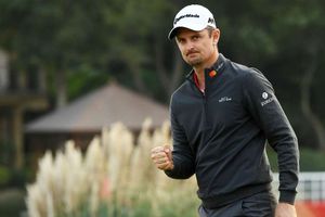 Rose capitalises on Johnson capitulation to win WGC-HSBC Champions