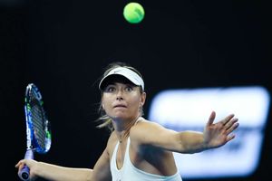 Sharapova topples Linette to reach Tianjin quarter-finals