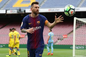 Messi wins it for Barcelona at an empty Camp Nou