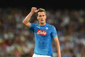 Napoli star Milik ahead of schedule in recovery from knee injury