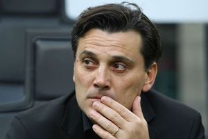 Milan back Montella after Roma loss amid Ancelotti links