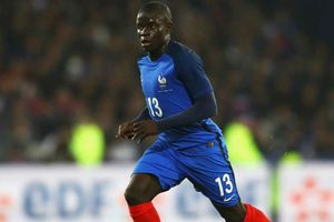 Chelsea face anxious wait over Kante injury