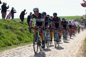 Cobbles, Alpe D'Huez and new climbs await 2018 Tour de France