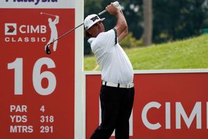 Perez cruises to win in Malaysia