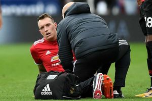 Phil Jones ready for Spurs showdown, says Mourinho