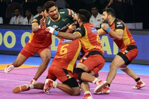 PKL 2017: UP Yoddha qualify for play-offs despite loss against Bengaluru Bulls