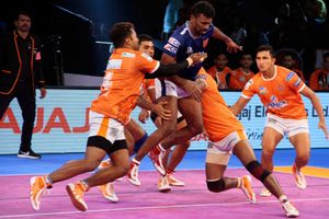 PKL 2017: Puneri Paltan continue good show at home, beat Dabang Delhi 34-31