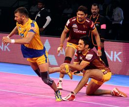 Pro Kabaddi League: UP Yoddha cruise to an easy win over Tamil Thalaivas, keep play-offs hopes alive
