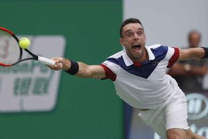 Bautista Agut suffers Finals blow in Shanghai