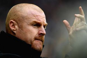 Burnley boss Dyche dismisses Everton link