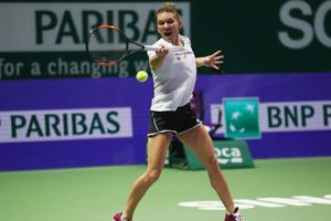 Halep relishing world number one battle in Singapore