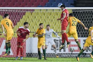 Socceroos cry foul over controversial penalty