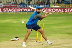 Virat Kohli, MS Dhoni bat left-handed as wet outfield plays spoilsport in Hyderabad - See pics