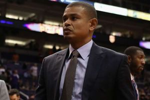 Phoenix Suns fire head coach Earl Watson
