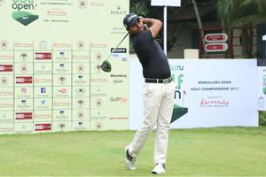 Sizzling Baisoya equals course record; grabs sole lead