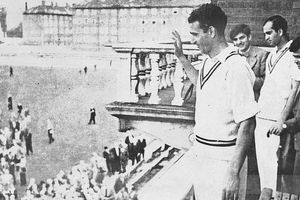 Three cricketers who represented both India & Pakistan