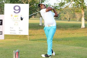 Seasoned Vishal Singh and rookie Arjun Prasad grab opening round lead in Digboi