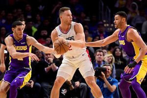 NBA: Griffin facing two months out with sprained MCL