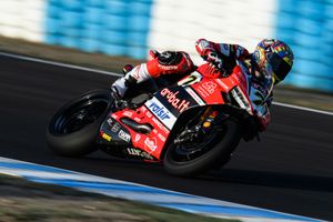 Davies eyes runner-up spot in Qatar