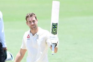 Dawid Malan posts century as England impress in Townsville