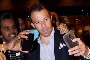 Del Piero gets a surprise birthday gift
