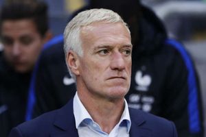 Deschamps to sue Cantona for defamation