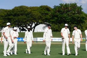 Bayliss finds positives despite England's toil