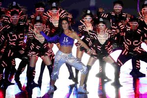 ISL kicks off amidst colourful opening ceremony