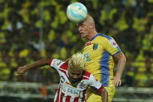ISL: Kerala Blasters, ATK play out goalless draw