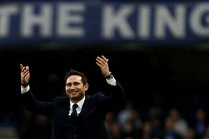 Don't write off Chelsea in Premier League title race, says Blues legend Frank Lampard