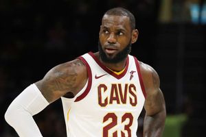 LeBron on Kaepernick controversy: I don't respect the NFL