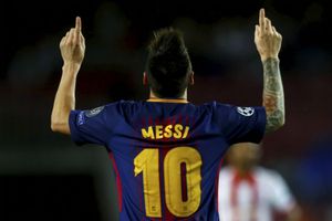 Messi wants Milan giants back in Champions League