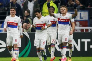 Lyon wins controversial derby against St Etienne 