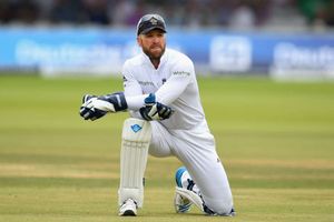 Ashes: Matt Prior launches second Nathan Lyon attack