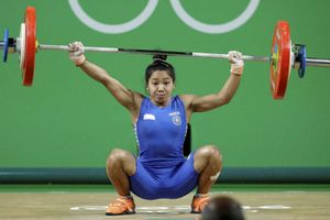 Chanu's golden touch in dope-free 2017 for Indian weightlifting