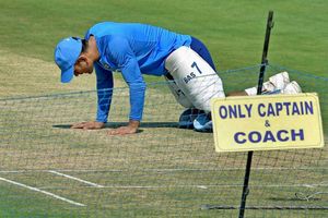 Ajit Agarkar trolled for criticising MS Dhoni's T20I form