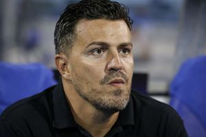 Oscar Garcia quits as Saint-Etienne coach after Lyon thrashing